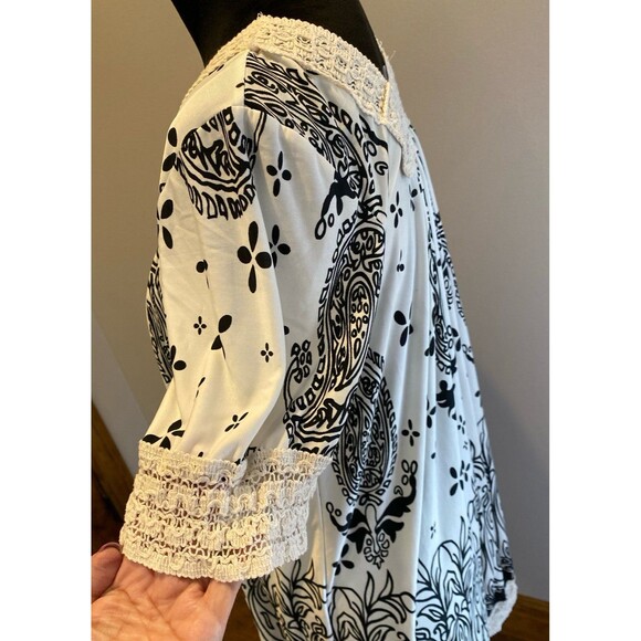 Christine Love Top Tunic Blouse Size Small Square Lace Neckline & Hem + Stretch - Picture 5 of 12